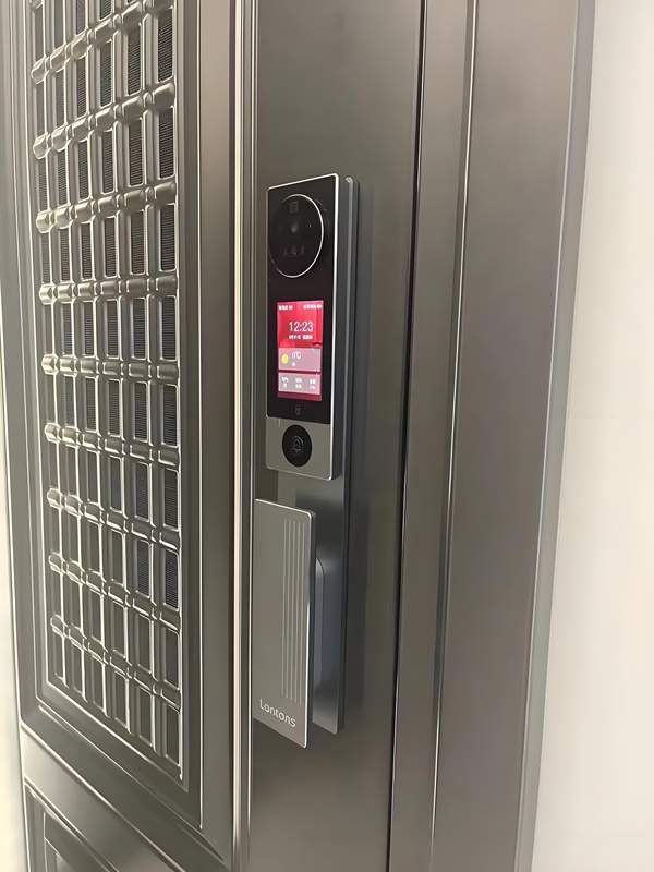 AI技术驱动防盗门行业智慧转型，智能安防迎来发展新机遇(图1)