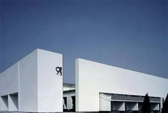 门窗耐久性分析如何影响维护成本决策(图1) 门窗品牌的耐久性分析:长期性能与维护成本的考量